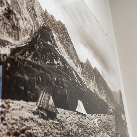 Chałubińskiego 22c Kwatera prywatna